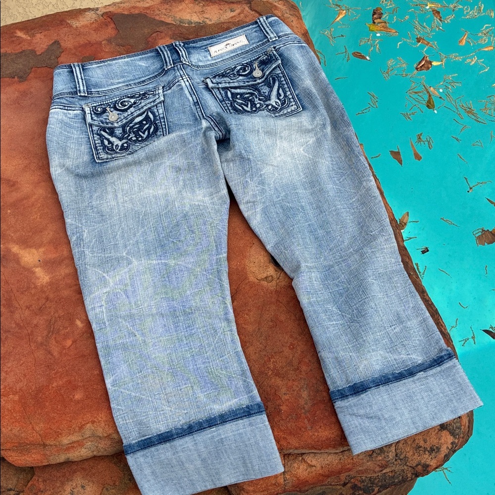 Almost Famous Light Blue Distressed Cropped Jeans 11 - Picture 4 of 4